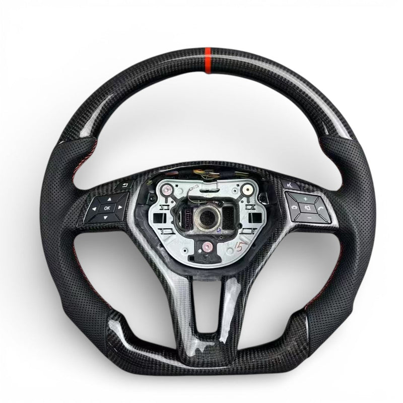 Carbon-Performance-Lenkrad Mercedes CLS W218 AMG-Paket 2011–2018 - Studio-Packshot - Becquet Voiture