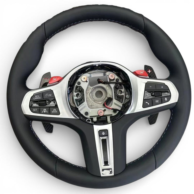 Sportlenkrad Performance Pack M BMW X6 G06 v2 Leder Carbon 2018-2026 - Dreiviertelansicht 5 - Becquet Voiture