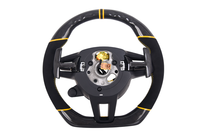 Volant Porsche Macan Cayenne 2015-2024 V2 - installé sur véhicule - Becquet Voiture