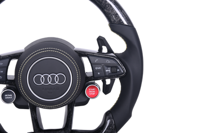 Volant Sport Audi A3 S3 RS3 8Y Carbone Forgé Sur Mesure - packshot studio - Becquet Voiture