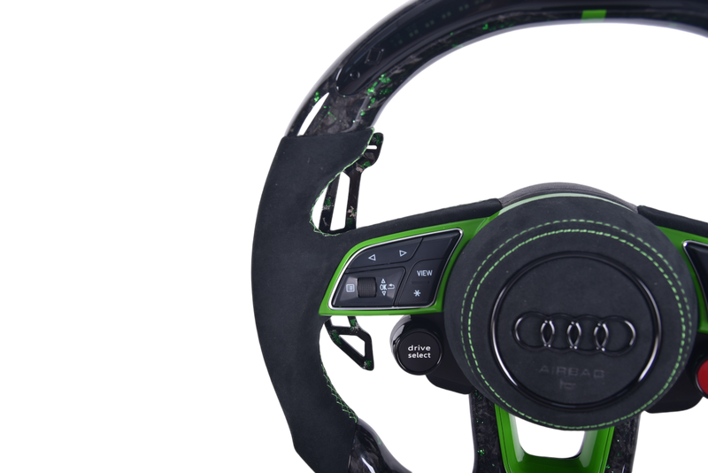 Volant Sport Audi RS3 A3 S3 A4 A5 8Y Carbone Alcantara - installé sur véhicule - Becquet Voiture