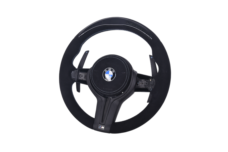 Volant Sport BMW Série F Carbone Alcantara LED V6 - en situation - Becquet Voiture