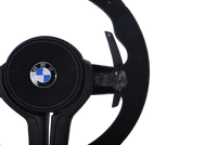 Volant Sport BMW Série F Carbone Alcantara LED V6 - packshot studio - Becquet Voiture