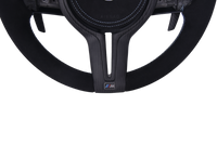 Volant Sport BMW Série F Carbone Alcantara LED V6 - vue de trois-quarts - Becquet Voiture