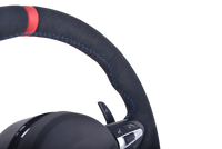 Volant Sport BMW Série F Cuir Alcantara Carbone V5 - détail du montage - Becquet Voiture