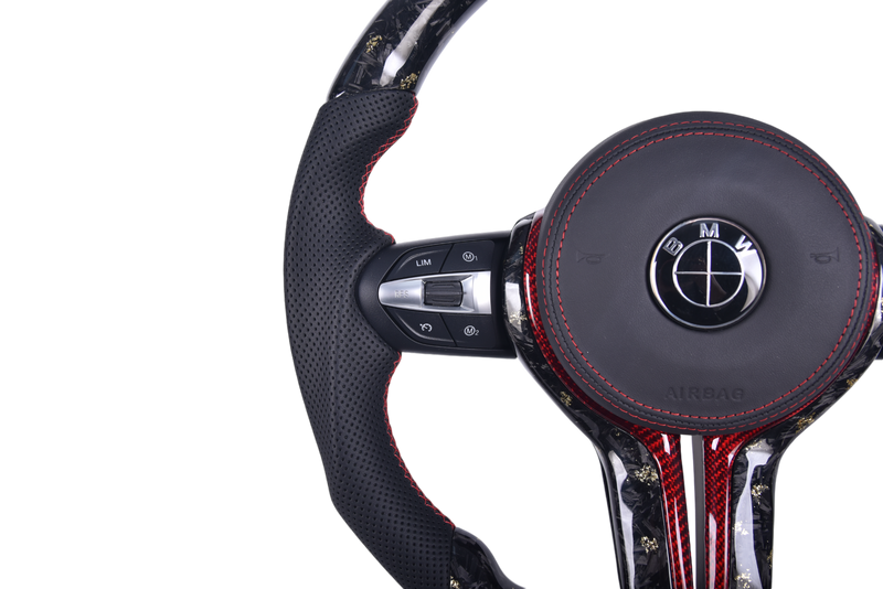 Volant Sport BMW Série F Fibre Carbone Cuir Alcantara - packshot studio - Becquet Voiture