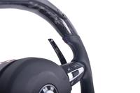 Volant Sport BMW Série F Fibre Carbone LED V4 - détail du montage - Becquet Voiture