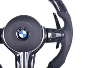 Volant Sport BMW Série F Fibre Carbone LED V4 - packshot studio - Becquet Voiture