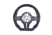 Volant Sport BMW Série F Fibre Carbone LED V4 - vue rapprochée - Becquet Voiture