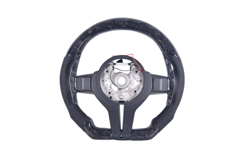 Volant Sport BMW Série F Fibre Carbone LED V4 - vue rapprochée - Becquet Voiture