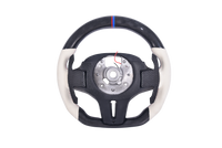 Volant Sport BMW Série G Carbone Blanc Alcantara LED - vue de dessus - Becquet Voiture