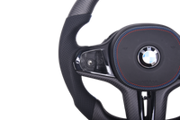 Volant Sport BMW Série G Cuir Mat Carbone - packshot studio - Becquet Voiture