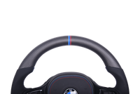Volant Sport BMW Série G Cuir Mat Carbone - vue de trois-quarts - Becquet Voiture