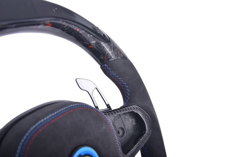 Volant Sport BMW Série G Fibre Carbone Alcantara LED - vue rapprochée - Becquet Voiture