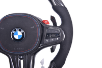 Volant Sport BMW Série G G80 G82 G83 Carbone Alcantara LED - packshot studio - Becquet Voiture
