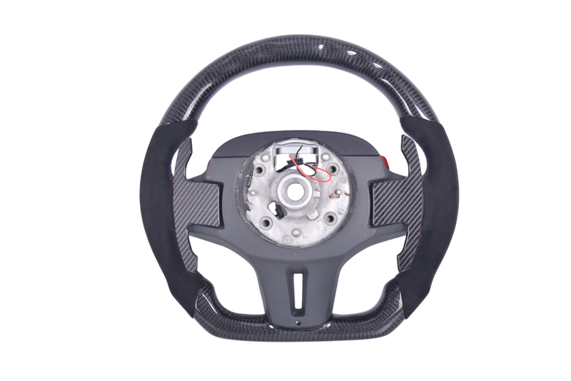 Volant Sport BMW Série G G80 G82 G83 Carbone Alcantara LED - vue rapprochée - Becquet Voiture