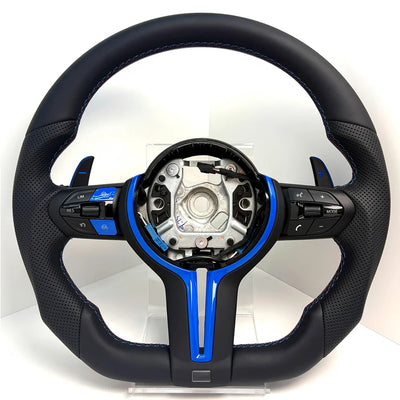 Volant Sport M BMW Série F F30 F10 M3 M5 Bleu Rouge - vue rapprochée - Becquet Voiture
