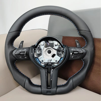 Volant Sport Noir Perforé BMW Séries F M3 M5 E90 - packshot studio - Becquet Voiture