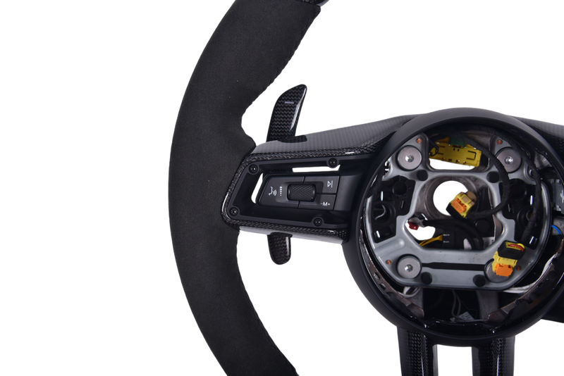Volant Sur Mesure Porsche Macan Cayenne 2015-2024 - installé sur véhicule - Becquet Voiture