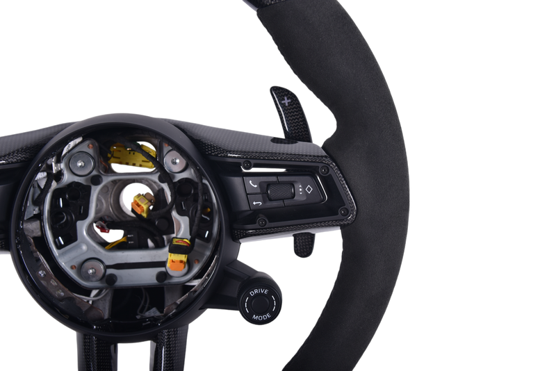Volant Sur Mesure Porsche Macan Cayenne 2015-2024 - packshot studio - Becquet Voiture