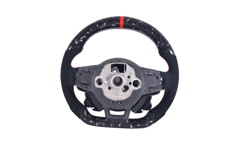 Volant Volkswagen Golf 7 Carbone Forgé Alcantara LED - vue rapprochée - Becquet Voiture