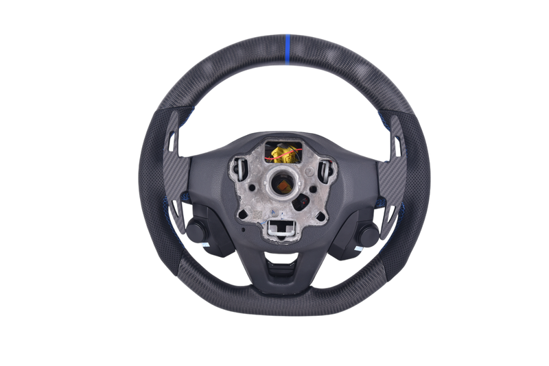 Volant Volkswagen Golf 8 Carbone Cuir LED 2020-2024 - vue rapprochée - Becquet Voiture