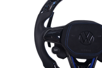 Volant Volkswagen Golf 8 R Carbone Forgé LED Bleu - installé sur véhicule - Becquet Voiture
