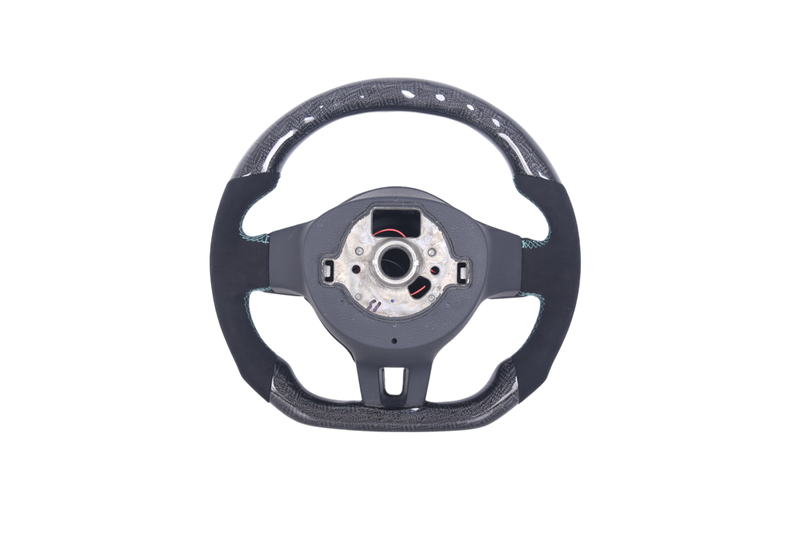 Volant VW Golf 6 Carbone Alcantara LED - en situation - Becquet Voiture