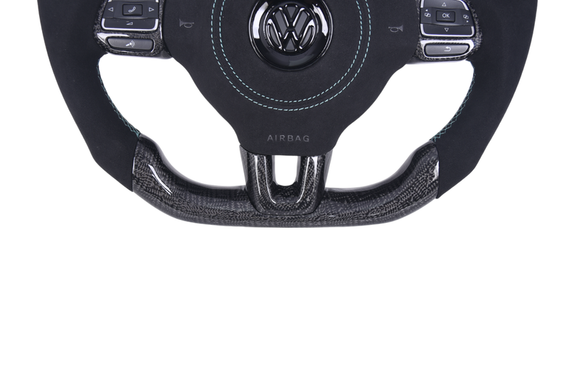 Volant VW Golf 6 Carbone Alcantara LED - vue de trois-quarts - Becquet Voiture