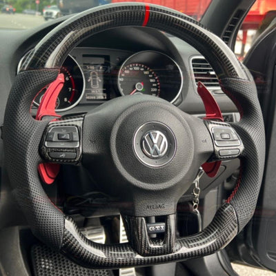 Volant VW Golf 6 GTI R Carbone Cuir Alcantara - vue de profil - Becquet Voiture