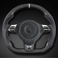 Volant VW Golf 6 GTI R Carbone Cuir Alcantara - vue de trois-quarts - Becquet Voiture