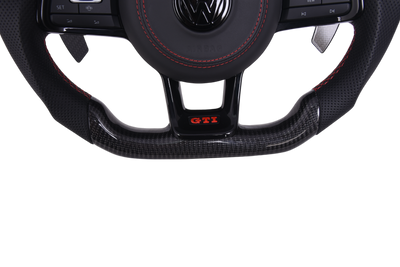 Volant VW Golf 7 Carbone Cuir LED GTD GTI R - vue de trois-quarts - Becquet Voiture