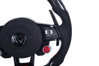 Volant VW Golf 7 GTI Cuir Alcantara Carbone - packshot studio - Becquet Voiture