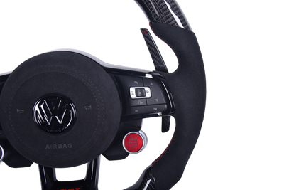 Volant VW Golf 7 GTI Cuir Alcantara Carbone - packshot studio - Becquet Voiture