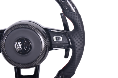 Volant VW Golf 7 GTI R Carbone Forgé - packshot studio - Becquet Voiture