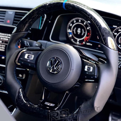 Volant VW Golf 7 GTI R Cuir Carbone Surpiqûres - packshot studio - Becquet Voiture