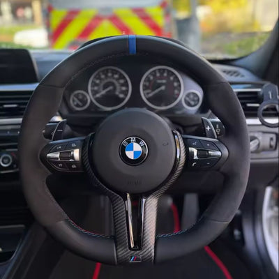 https://cdn.shopify.com/s/files/1/0565/4957/2747/files/volant_bmw_pack_m-10.jpg?v=1772905313