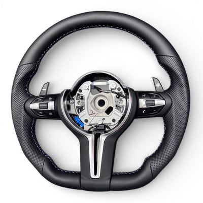 https://cdn.shopify.com/s/files/1/0565/4957/2747/files/volant_bmw_pack_m-26.jpg?v=1772905313