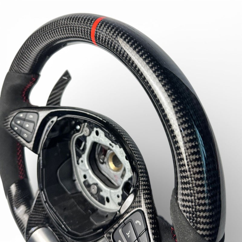 https://cdn.shopify.com/s/files/1/0565/4957/2747/files/volant_mercedes32_2_d374ce2b-c912-4d5c-8faf-b95881187f5c.jpg?v=1772974588