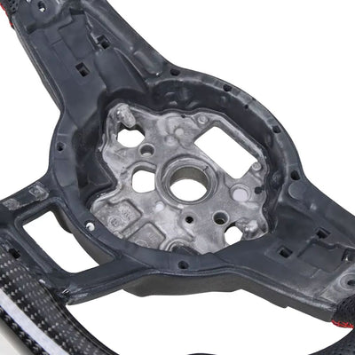 https://cdn.shopify.com/s/files/1/0565/4957/2747/files/volant_vw_golf_7-11.jpg?v=1772447634