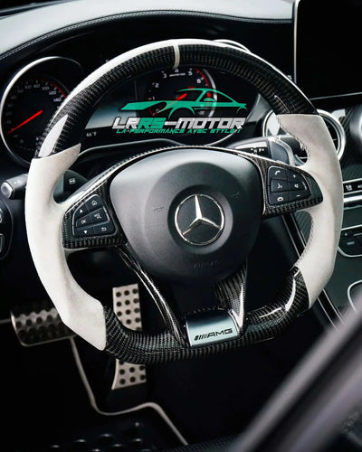 https://cdn.shopify.com/s/files/1/0893/0259/7955/files/volantcarbonemercedesclasseCetmodelede2014-2017w205blancv2-www.lrsmotor.fr_4cca64bf-78c0-4dcb-9040-fe278eeb8af4.webp?v=1729617351