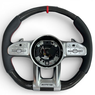 https://cdn.shopify.com/s/files/1/0565/4957/2747/files/volantmercedes128.jpg?v=1773156058