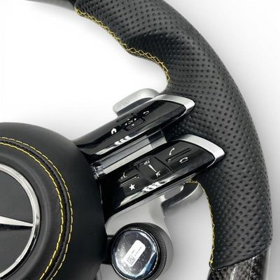 https://cdn.shopify.com/s/files/1/0565/4957/2747/files/volantmercedes129.jpg?v=1773156058