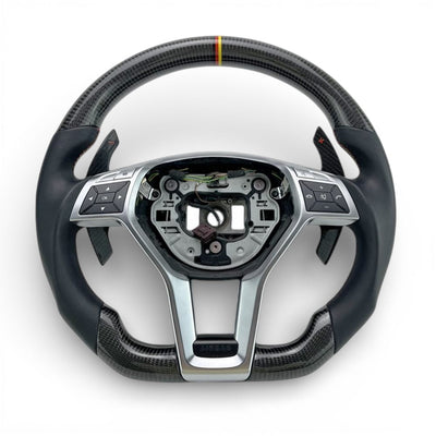 https://cdn.shopify.com/s/files/1/0565/4957/2747/files/volantmercedes13.jpg?v=1772921360