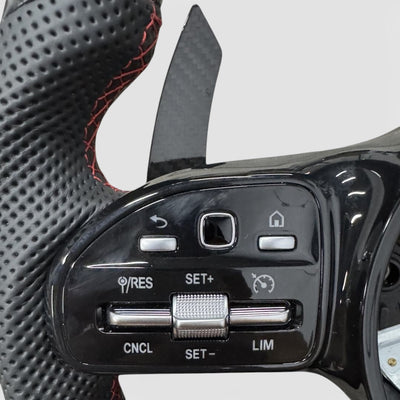 https://cdn.shopify.com/s/files/1/0565/4957/2747/files/volantmercedes140.jpg?v=1773156058