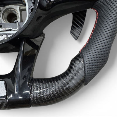 https://cdn.shopify.com/s/files/1/0565/4957/2747/files/volantmercedes160.jpg?v=1773156058