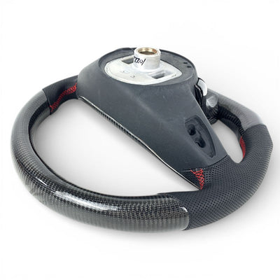 https://cdn.shopify.com/s/files/1/0565/4957/2747/files/volantmercedes242.jpg?v=1772921360