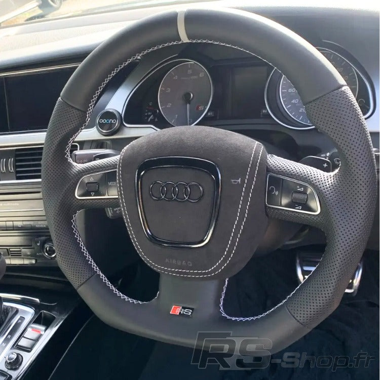 https://cdn.shopify.com/s/files/1/0727/0635/9572/files/volantaudiA38PA4B7Carbone.jpg?v=1711619592