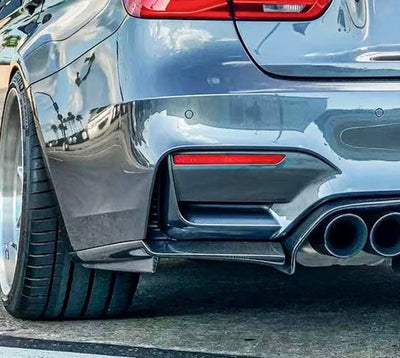 Volets Arrière Fibre Carbone BMW F80 F82 F83 - vue de trois-quarts - Becquet Voiture